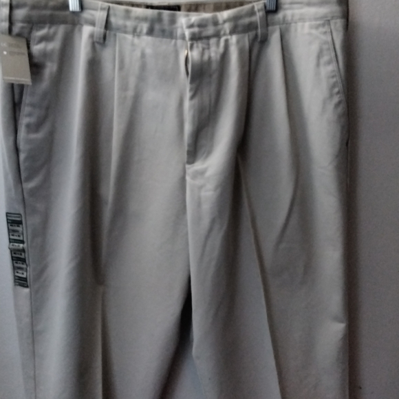 Dockers True Chinos Relaxed Fit size 40×32 - Picture 4 of 6
